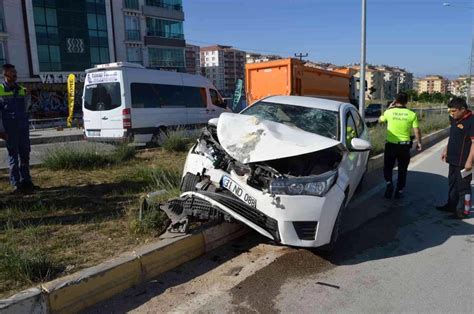 Gaziantep’te üç aracın karıştığı kazada 1 kişi yaralandı - Son Dakika Haberleri
